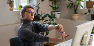 Desk Job Fitness: How to Stay Active While Working 9 to 5 Desk Job Fitness: How to Stay Active While Working 9 to 5